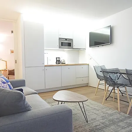 Alma Moura Residences *