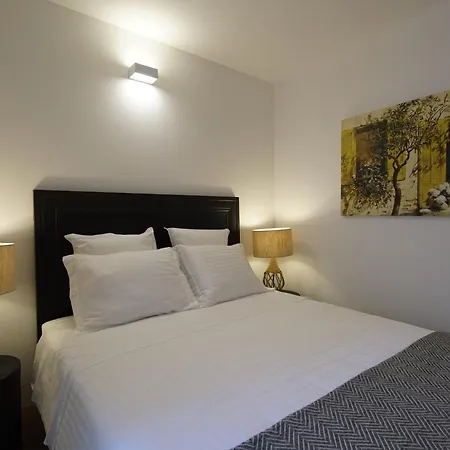 Apartment Alma Moura Residences