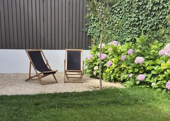 アルマ モウラ レジデンシズ アパート *