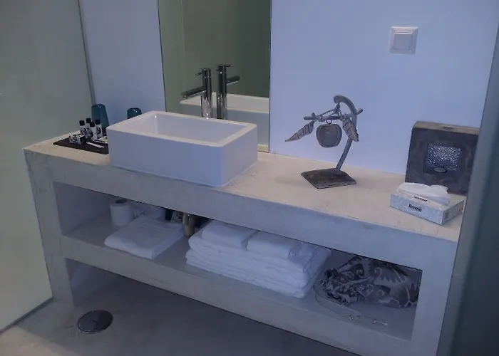 アルマ モウラ レジデンシズ