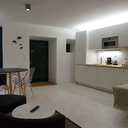 Alma Moura Residences *