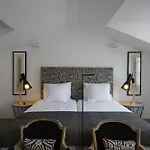 Alma Moura Residences *